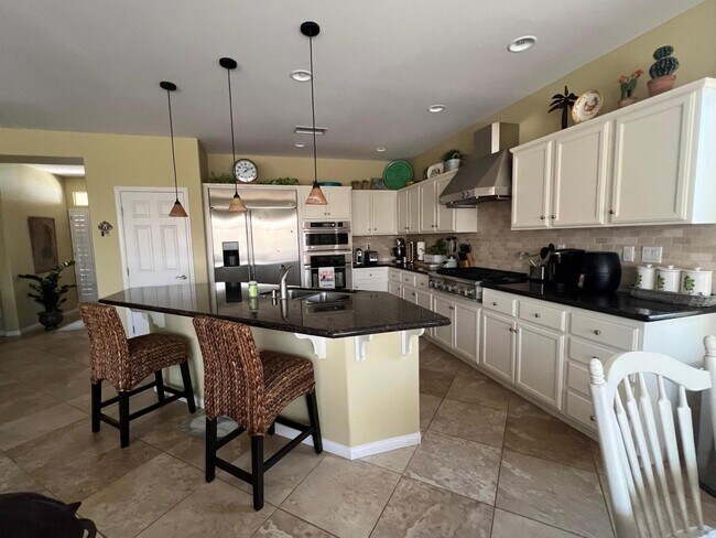 Building Photo - 81415 Jacaranda Ct
