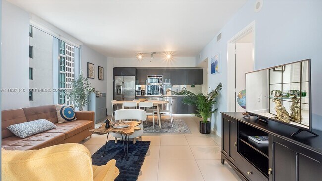 Building Photo - 31 SE 6th St