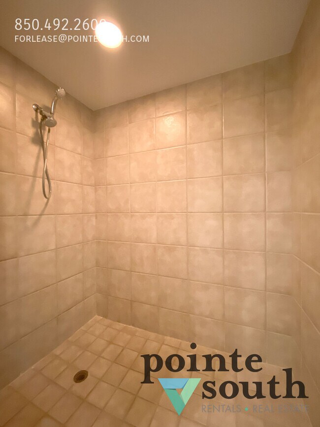 Building Photo - 645 Lost Key Dr