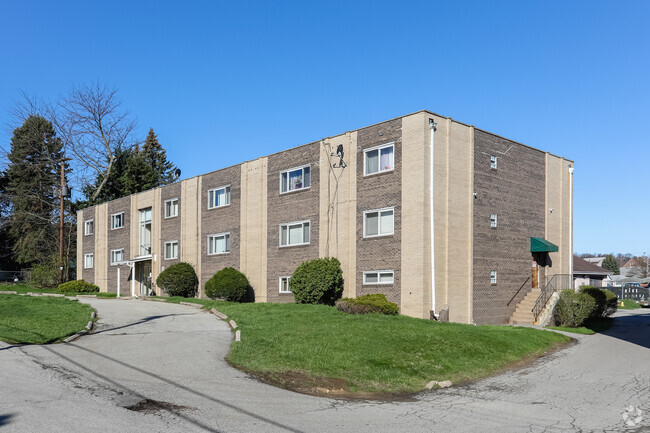 Primary Photo - Oakmont Avenue Apartments LP