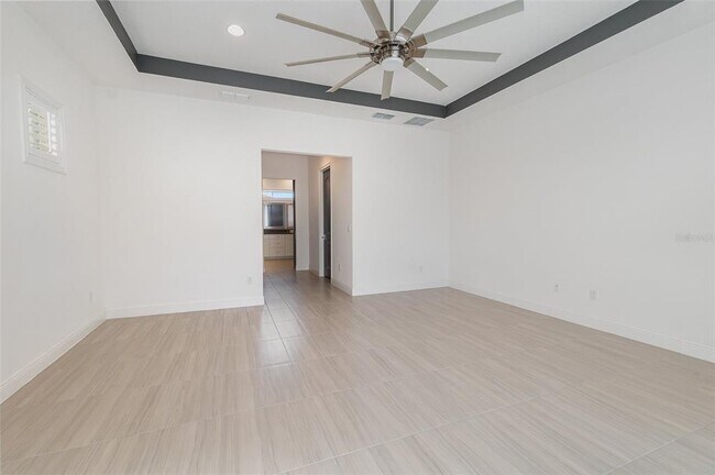 Building Photo - 10266 Beechwood Ln