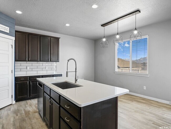 Building Photo - 12949 Penywain Ln