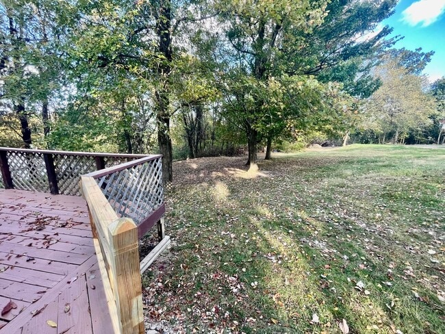 Building Photo - MUST SEE! 3 Bed 1 Bath Aliquippa PA