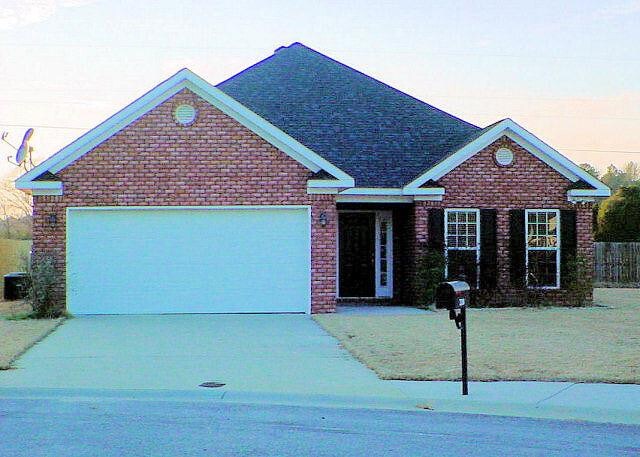 Primary Photo - 220 Ansley Way