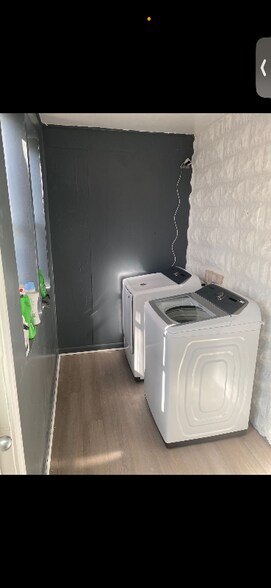 Building Photo - 35 Healey St