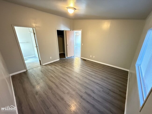 Building Photo - Spacious 3 Bed, 2 Bath Home in Union Gap!