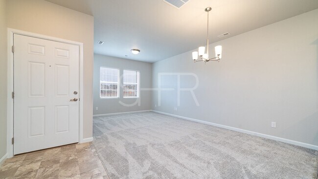 Building Photo - 3 Bedroom Townhouse in Wolf Ranch