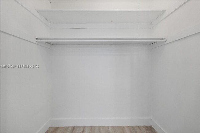 Building Photo - 2464 SW 22nd St