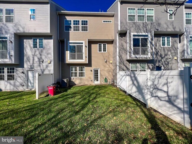 Building Photo - 20223 Capital Ln