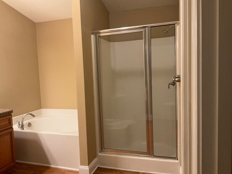 Building Photo - 2132 Cherokee Cove Trl