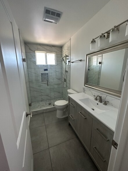 Building Photo - 6108 Carmen Pl