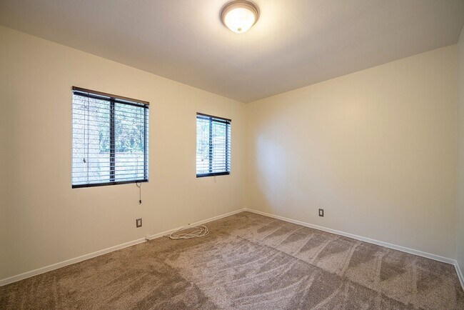 Building Photo - Beautiful Rancho Palos Verdes Home