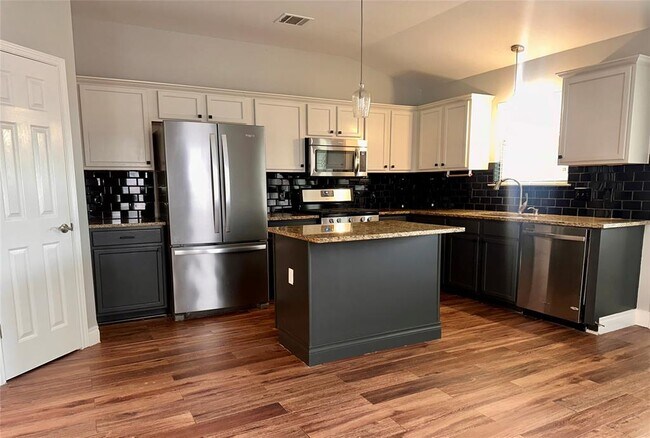 Building Photo - 3360 Cantera Way