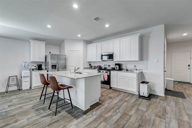 Building Photo - 31426 Yatesbury Ln