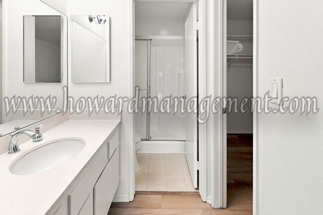 Building Photo - LAKE VIEW in LA! Majestic townhouse with high ceilings, three patios and lake view!