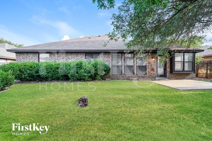 Building Photo - 2716 Poplar Spring Rd