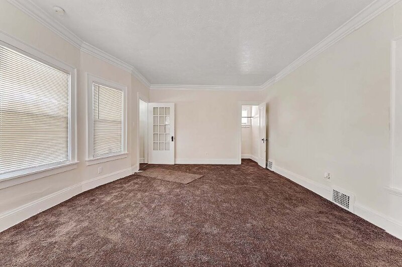 Building Photo - 3608 E 147th St