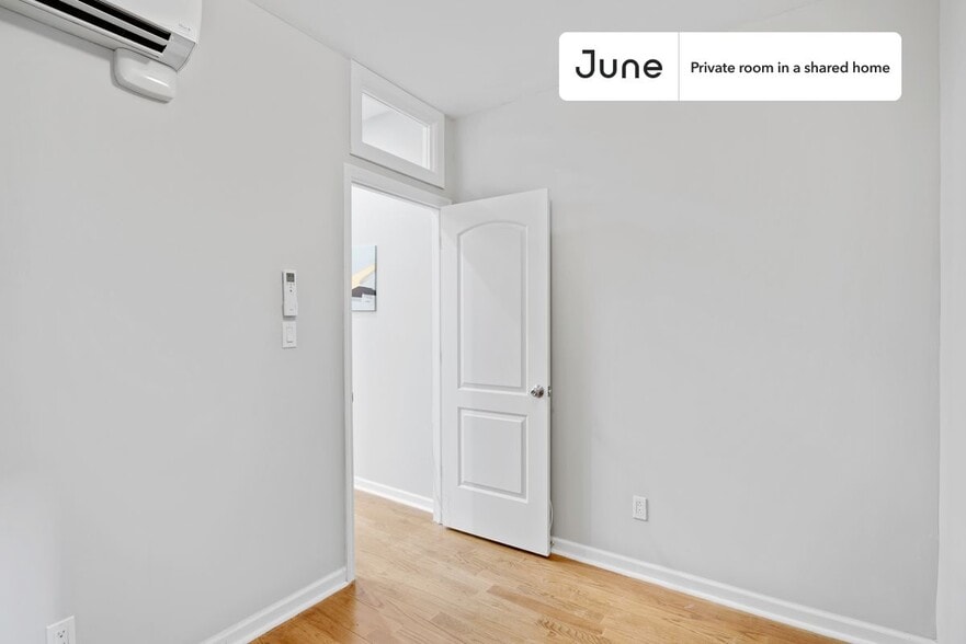 Building Photo - Room in Shared 3 bed/1 bath home