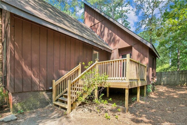Building Photo - 325 Watergap Dr