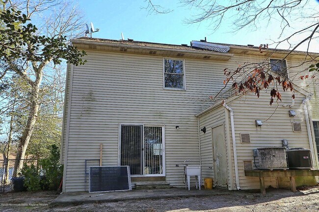 Building Photo - 207 E Winged Foot Ct