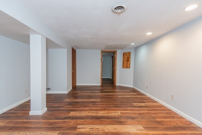 Building Photo - 10701 St Henry Ln