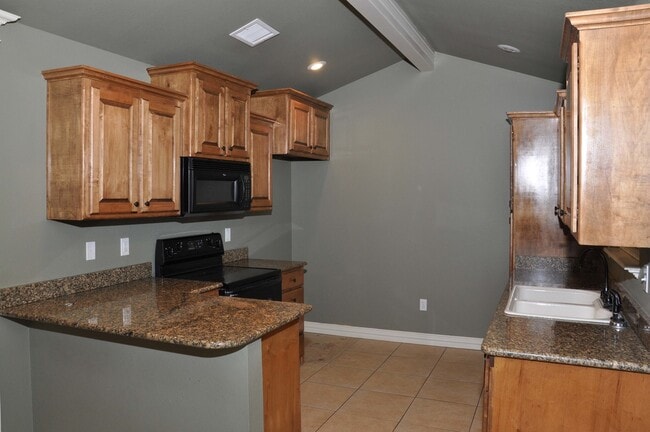 Building Photo - 8102 Vail Drive