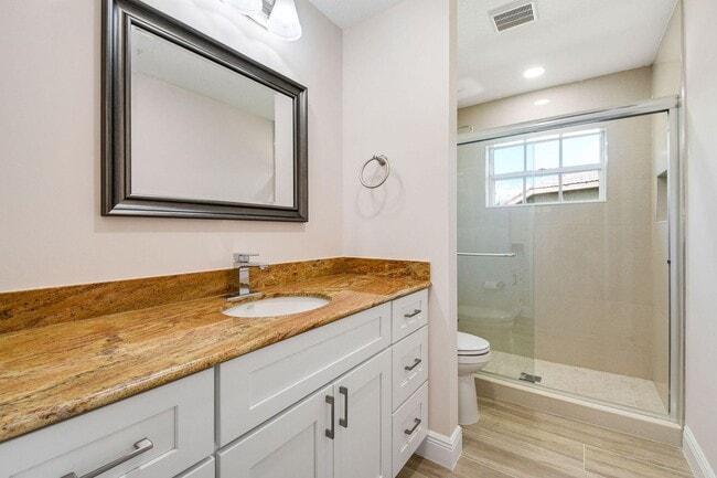 Building Photo - 207 Banyanwood Point