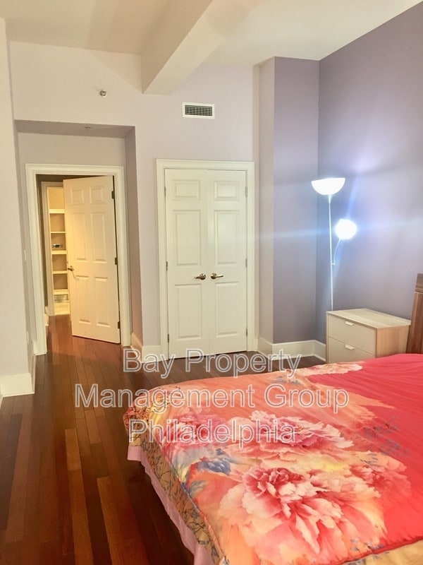 Building Photo - 1500 Chestnut St