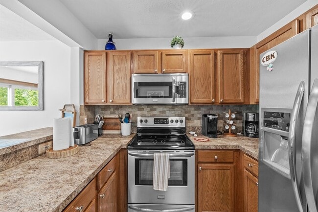 Building Photo - 358 Juniper Ct