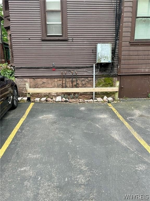 Building Photo - 307 Summer St