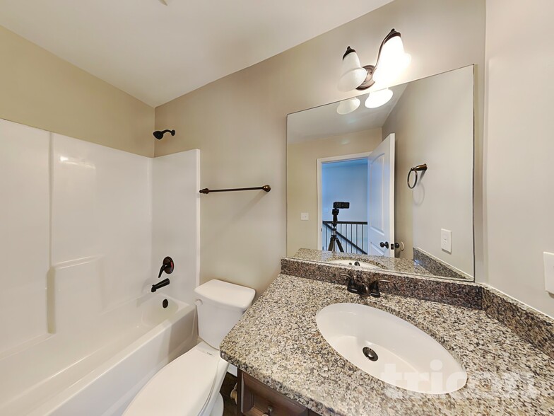 Building Photo - 268 Cranbrooke Dr