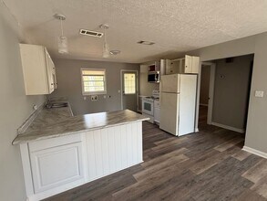 Building Photo - 468 Taylor St