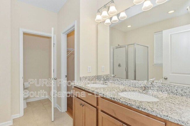 Building Photo - 481 Gianna Ln