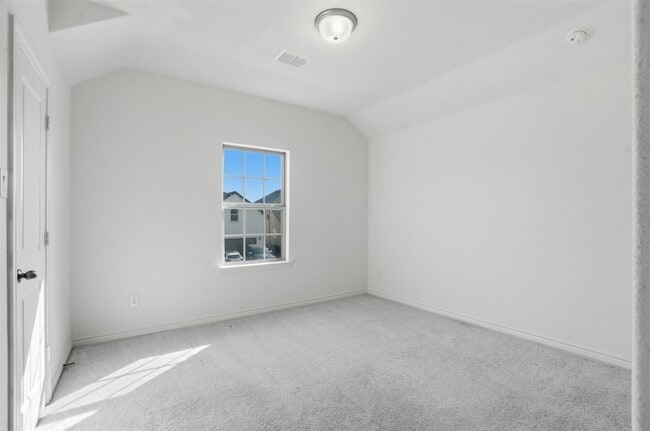 Building Photo - 537 Oakmoss St