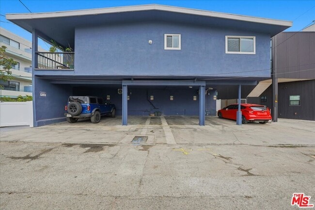 Building Photo - 3320 Pacific Ave