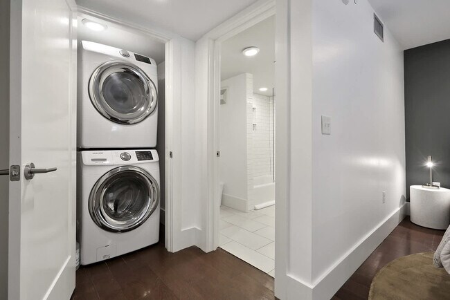 Building Photo - 822 Howard Ave