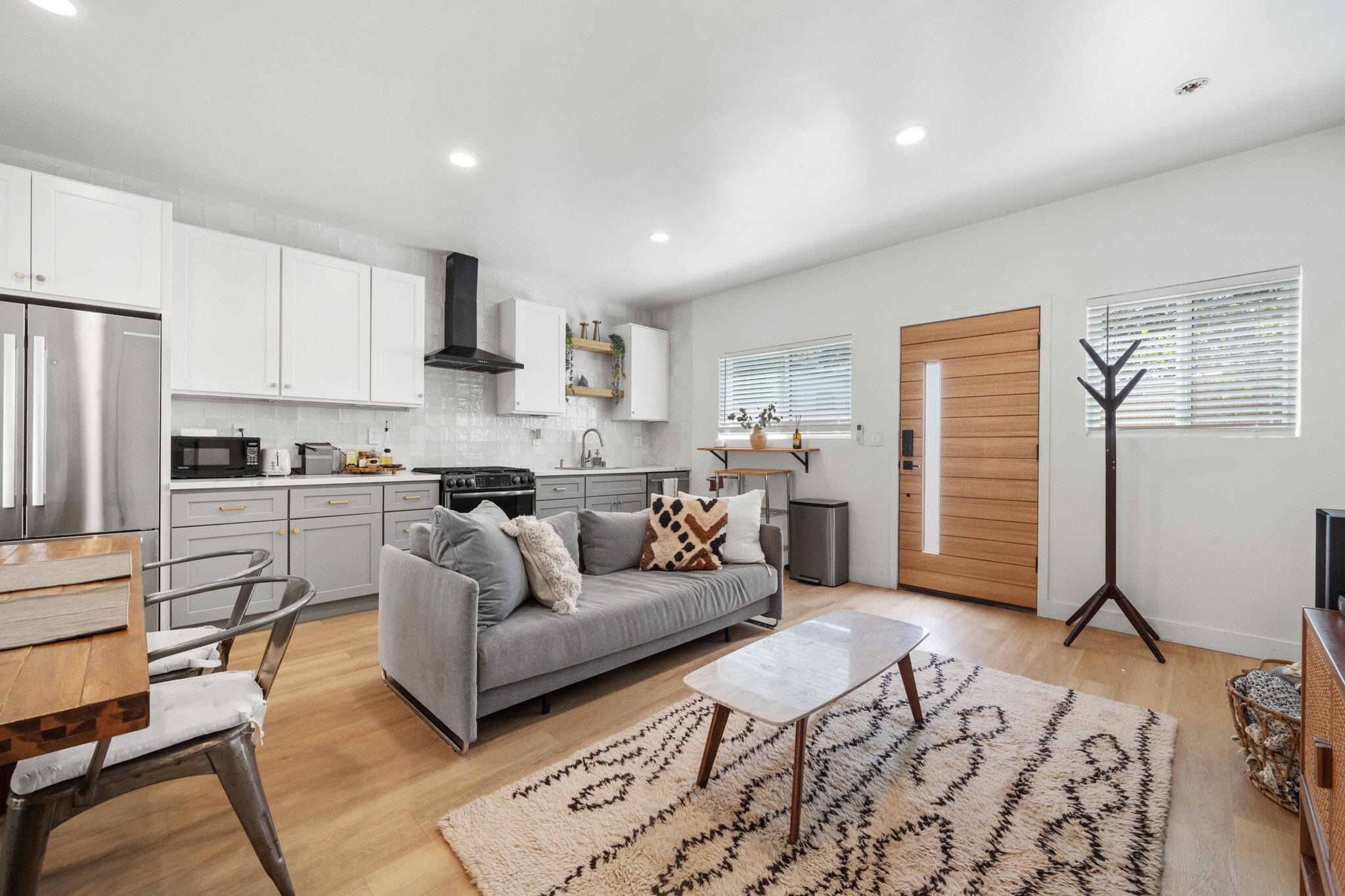 Building Photo - 11361 Tenino Ave