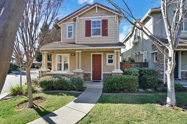 Building Photo - 530 Cottage Park Dr