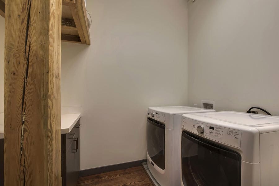 Building Photo - 416 S Gay St