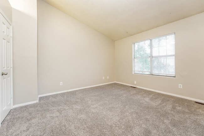 Building Photo - 1418 Stonegate Point