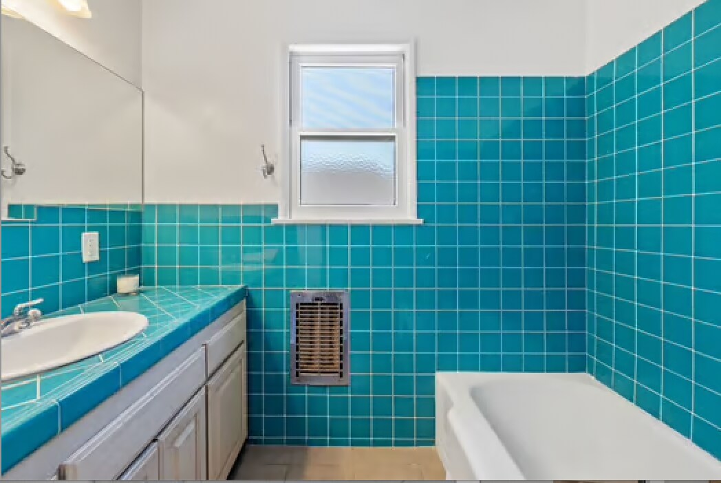 Building Photo - 1004 4th St