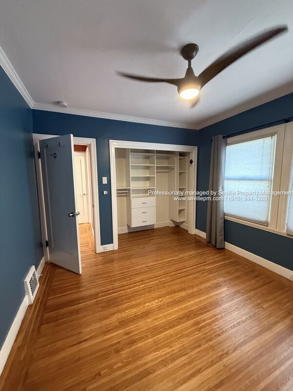 Building Photo - 2951 Madera Ave