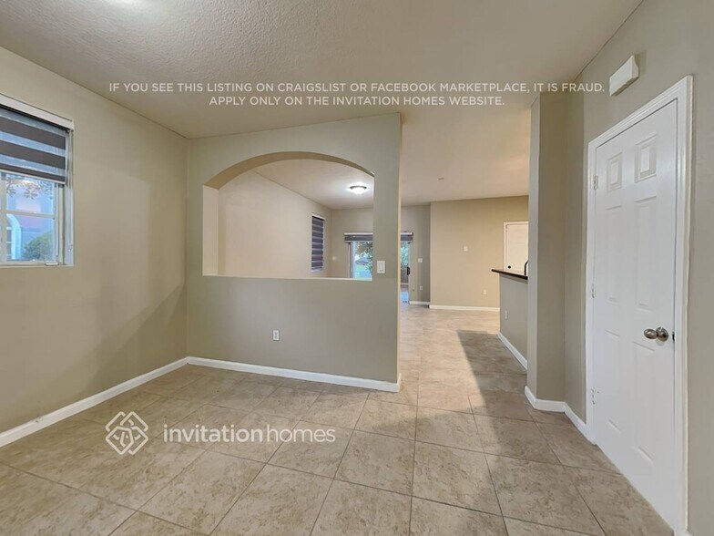 Building Photo - 27407 SW 143rd Ave