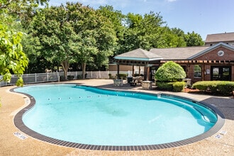 Building Photo - Centerville Pointe Apartments