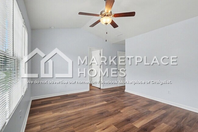 Building Photo - 5798 Westchase St