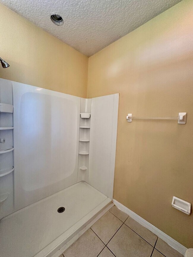 Building Photo - Beautiful 4-Bedroom Home near Lake Nona!
