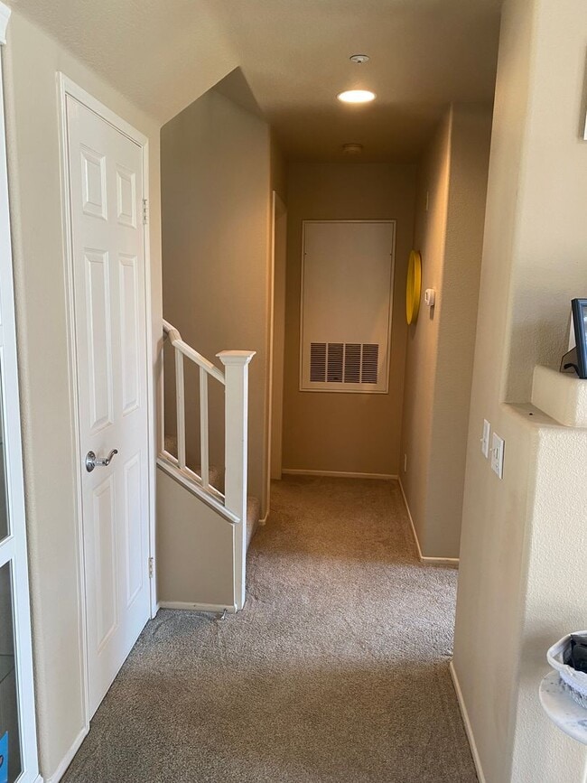 Building Photo - Charming Townhome in the Heart of Rancho S...