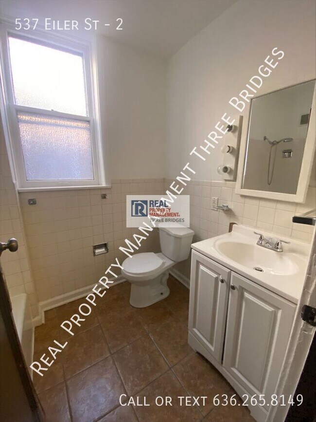 Building Photo - 537 Eiler St