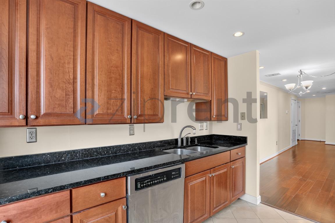 Building Photo - Unit 2607