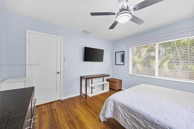 Building Photo - 64 NE 88th St
